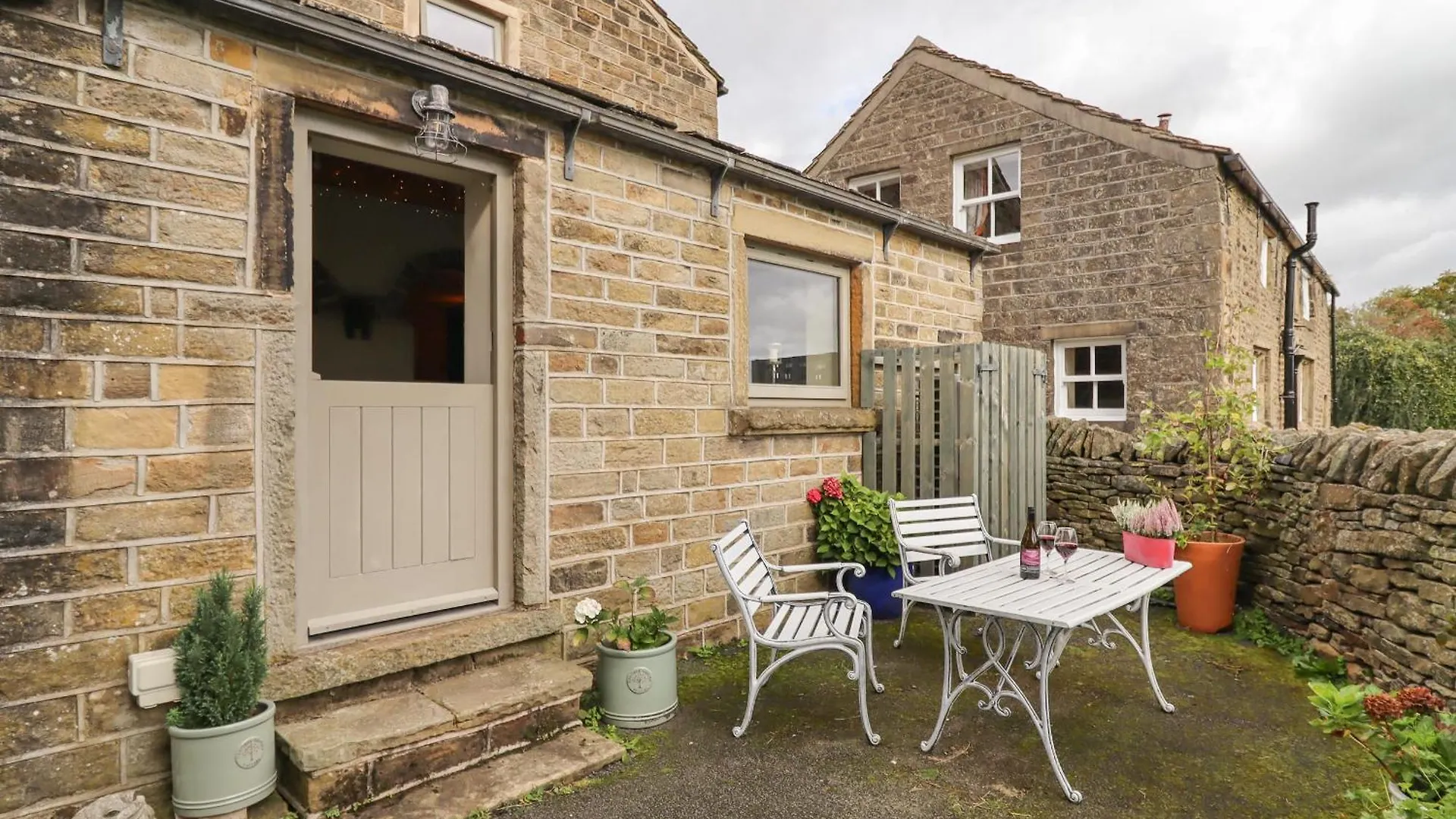 The Cow Shed Villa Holmfirth